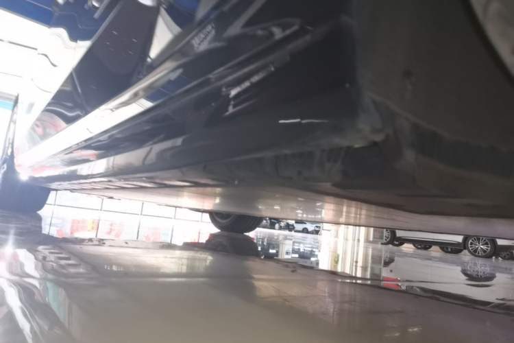 Used BMW i5 2024 eDrive 35L M Sport Package Left Side Sill
