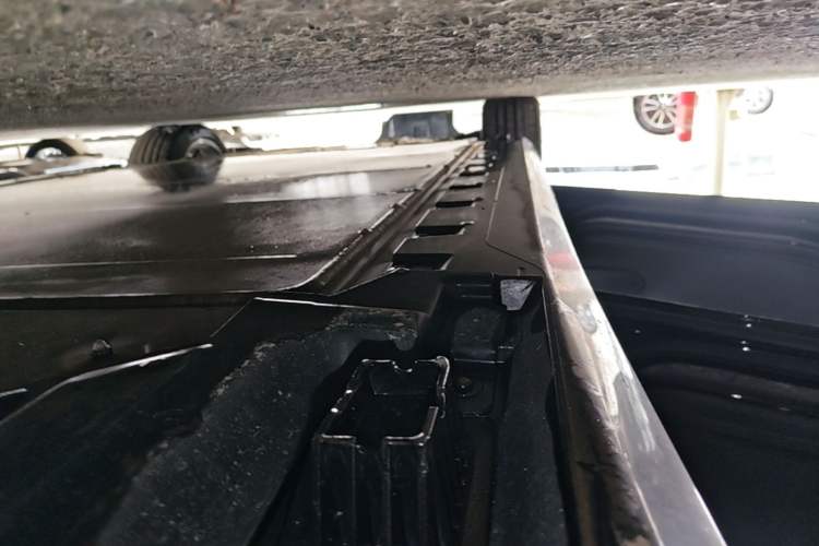 Used BMW i5 2024 eDrive 35L M Sport Package Left Side Sill