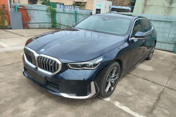 Used BMW i5 2024 eDrive 35L Luxury Package Guazi used car, China used car export, Used car for sale, Used  cars, Cheapest cars for sale
