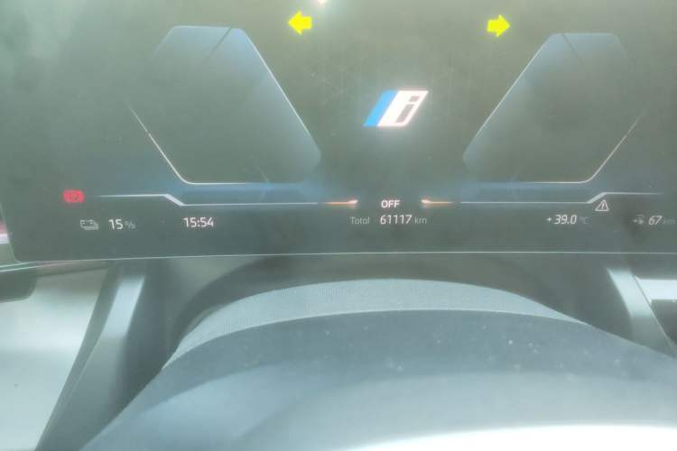 Used BMW i5 2024 eDrive 35L M Sport Package Odometer Close Up