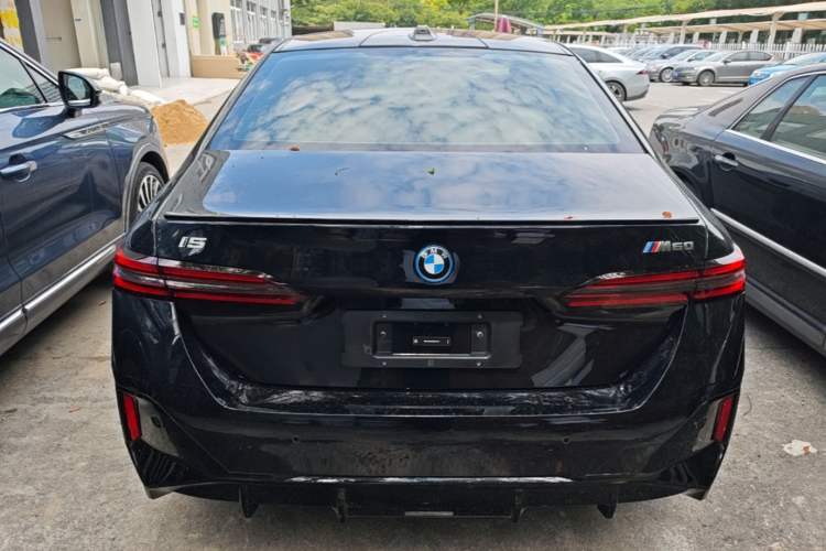 Used BMW i5 2024 xDrive M60 Rear