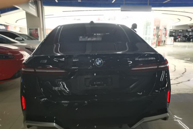 Used BMW i5 2024 eDrive 35L M Sport Package Rear