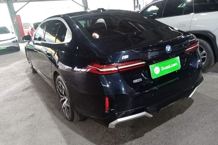 Used BMW i5 2024 eDrive 35L M Sport Package Rear Left 45 Deg