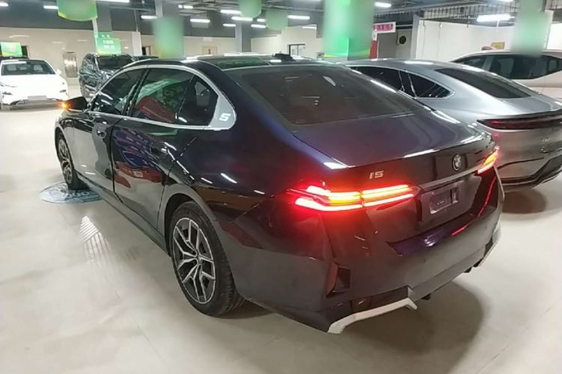 Used BMW i5 2024 eDrive 35L M Sport Package Rear Left 45 Deg
