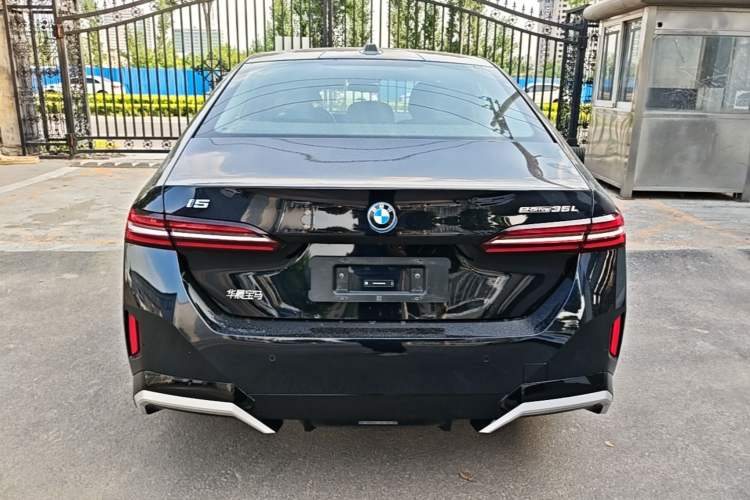 Used BMW i5 2024 eDrive 35L Luxury Model with M Sport Package Rear