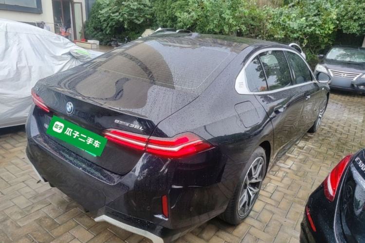 Used BMW i5 2024 eDrive 35L M Sport Package Rear Right 45 Deg