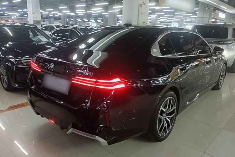 Used BMW i5 2024 eDrive 35L M Sport Package Rear Right 45 Deg