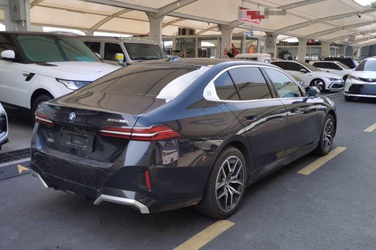 Used BMW i5 2024 eDrive 35L M Sport Package Rear Right 45 Deg