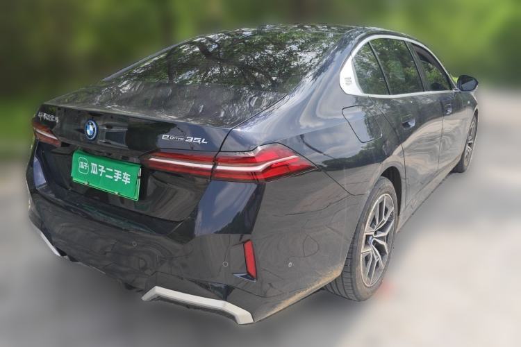 Used BMW i5 2024 eDrive 35L M Sport Package Rear Right 45 Deg