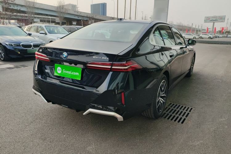 Used BMW i5 2024 eDrive 35L M Sport Package Rear Right 45 Deg