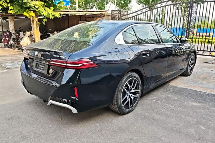 Used BMW i5 2024 eDrive 35L Luxury Model with M Sport Package Rear Right 45 Deg