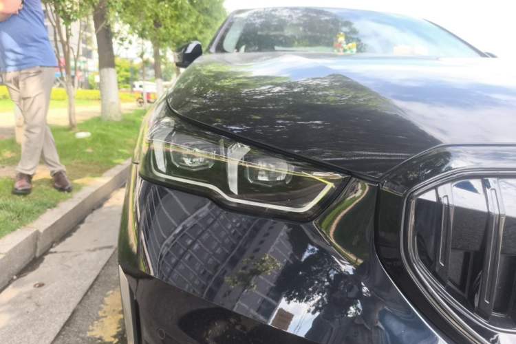 Used BMW i5 2024 eDrive 35L Prestige Luxury Package Right Front Headlight