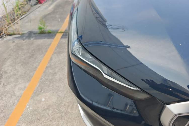 Used BMW i5 2024 eDrive 35L Luxury Package Right Front Headlight