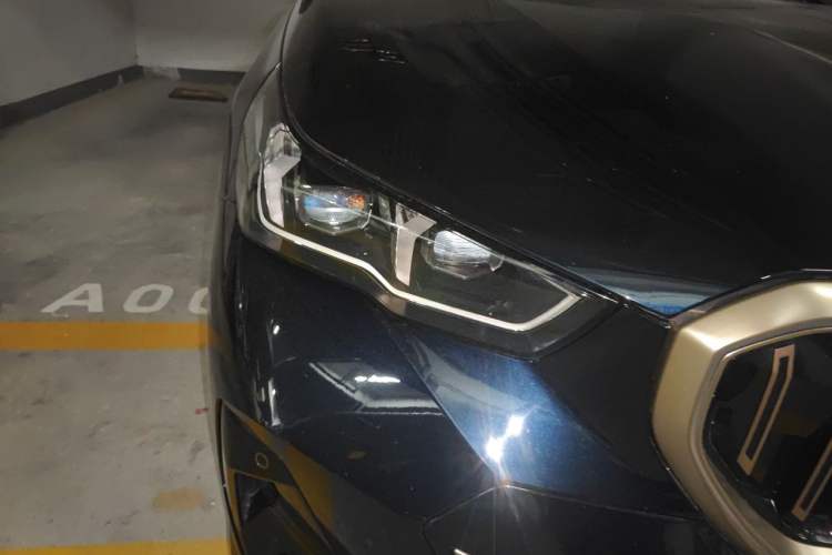 Used BMW i5 2024 eDrive 35L M Sport Package Right Front Headlight