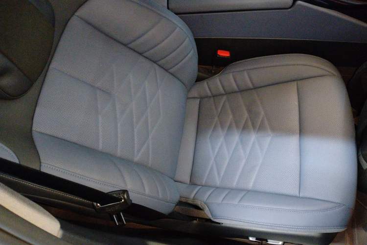 Used BMW i5 2024 eDrive 35L Prestige Luxury Package Right Front Seat