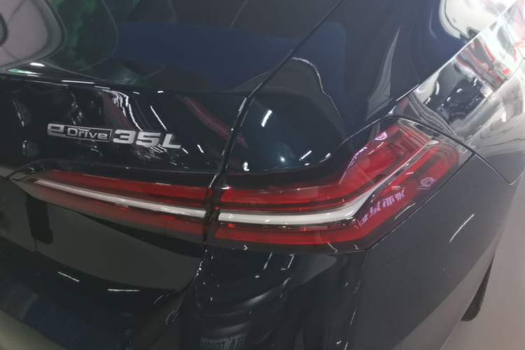 Used BMW i5 2024 eDrive 35L M Sport Package Right Rear Taillight