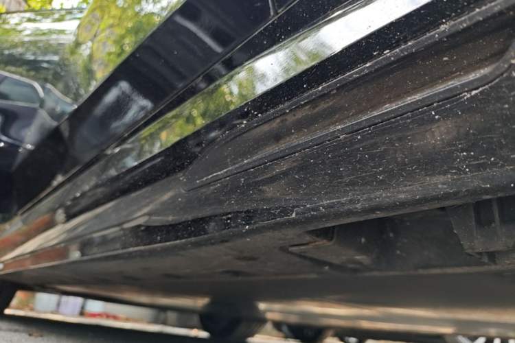 Used BMW i5 2024 xDrive M60 Right Side Sill