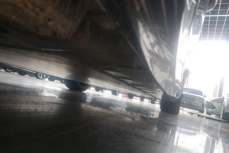 Used BMW i5 2024 eDrive 35L M Sport Package Right Side Sill