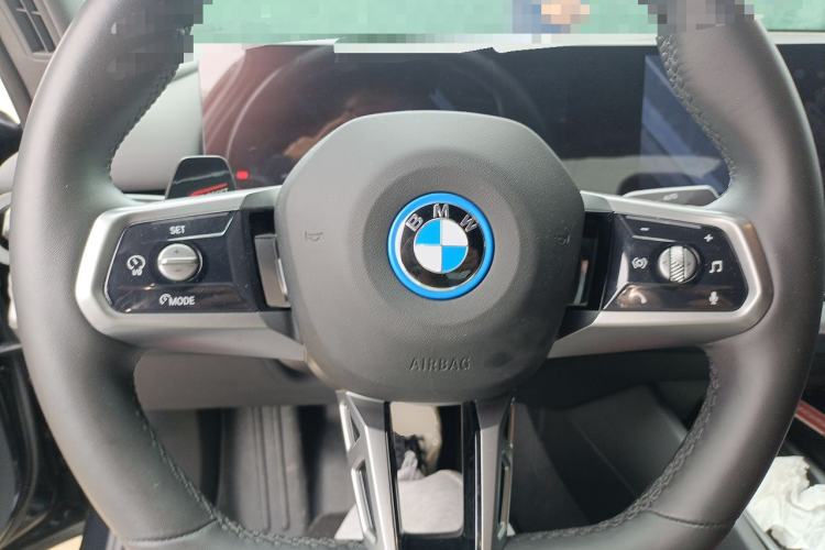 Used BMW i5 2024 eDrive 35L M Sport Package Steering Wheel