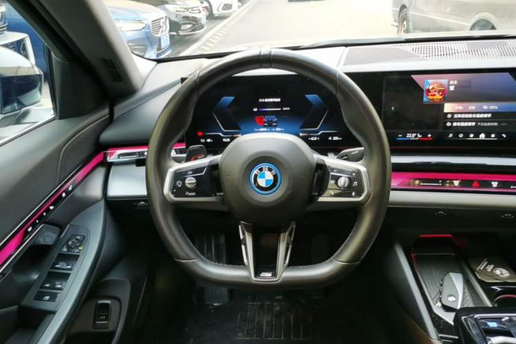 Used BMW i5 2024 eDrive 35L M Sport Package Steering Wheel