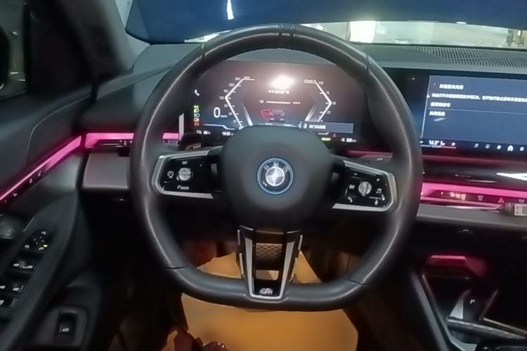 Used BMW i5 2024 eDrive 35L M Sport Package Steering Wheel