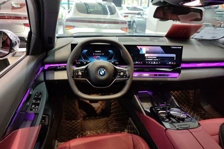 Used BMW i5 2024 eDrive 35L Luxury Package Steering Wheel
