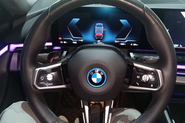 Used BMW i5 2024 eDrive 35L M Sport Package Steering Wheel