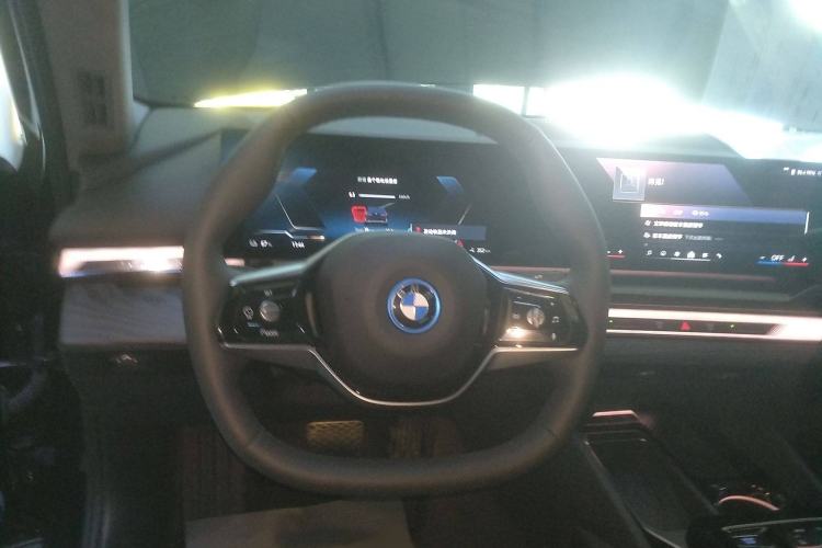Used BMW i5 2024 eDrive 35L Prestige Luxury Package Steering Wheel