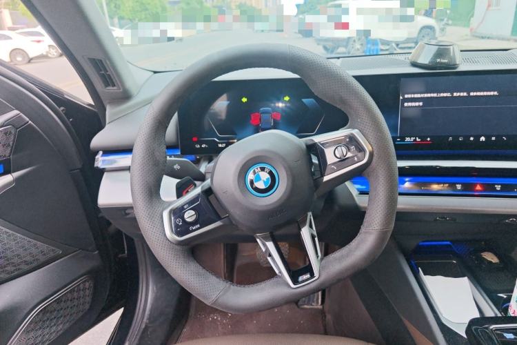 Used BMW i5 2024 eDrive 35L M Sport Package Steering Wheel