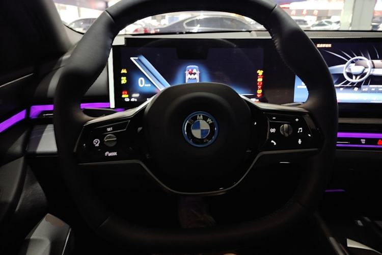 Used BMW i5 2024 eDrive 35L Prestige Luxury Package Steering Wheel