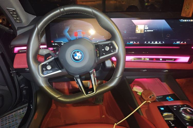 Used BMW i5 2024 eDrive 35L M Sport Package Steering Wheel