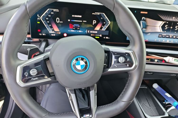 Used BMW i5 2024 eDrive 35L M Sport Package Steering Wheel
