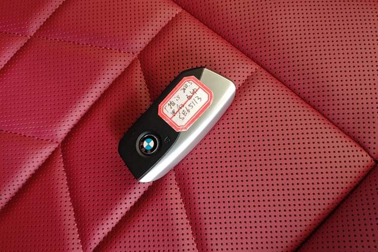 Used BMW i5 2024 eDrive 35L M Sport Package Vehicle Key