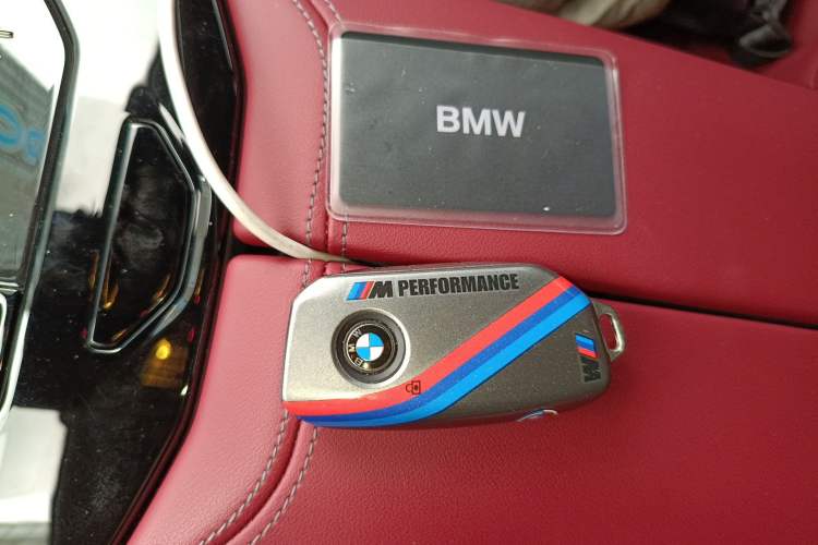 Used BMW i5 2024 eDrive 35L M Sport Package Vehicle Key