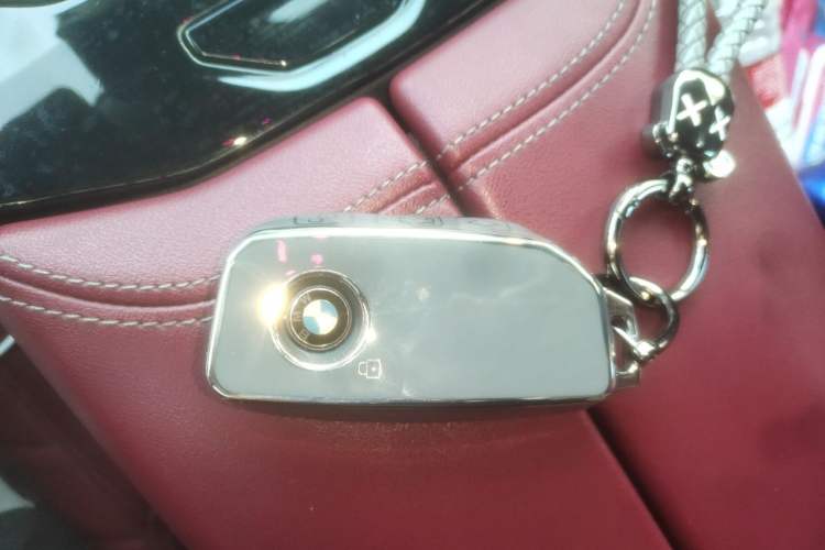 Used BMW i5 2024 eDrive 35L M Sport Package Vehicle Key