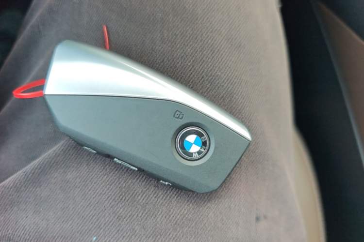 Used BMW i5 2024 eDrive 35L Luxury Package Vehicle Key