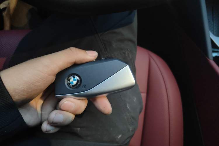 Used BMW i5 2024 eDrive 35L M Sport Package Vehicle Key