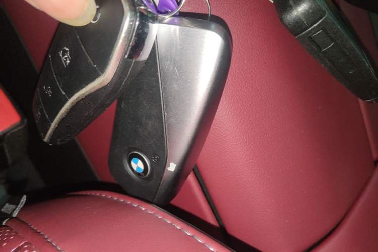 Used BMW i5 2024 eDrive 35L Prestige Luxury Package Vehicle Key