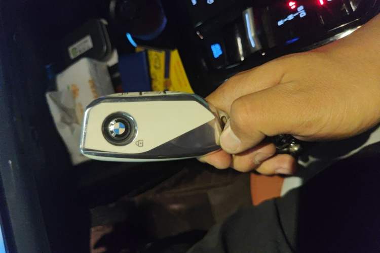 Used BMW i5 2024 eDrive 35L M Sport Package Vehicle Key