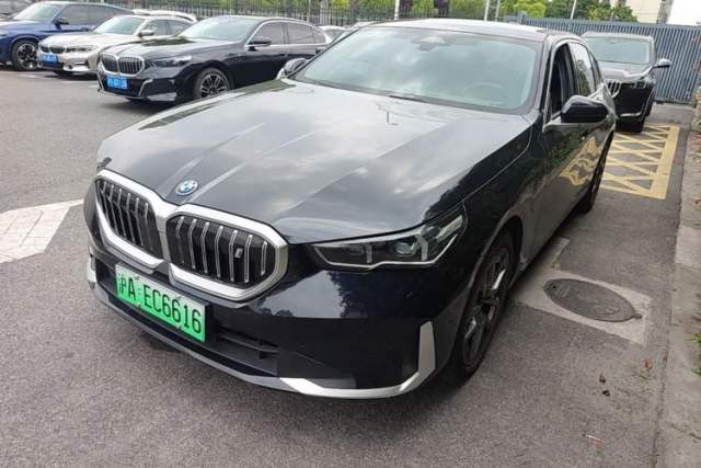 Used BMW i5 2024 eDrive 35L Luxury Package