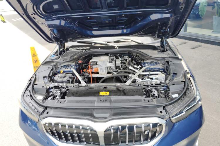 Used BMW i5 2024 eDrive 35L Luxury Package Engine Bay