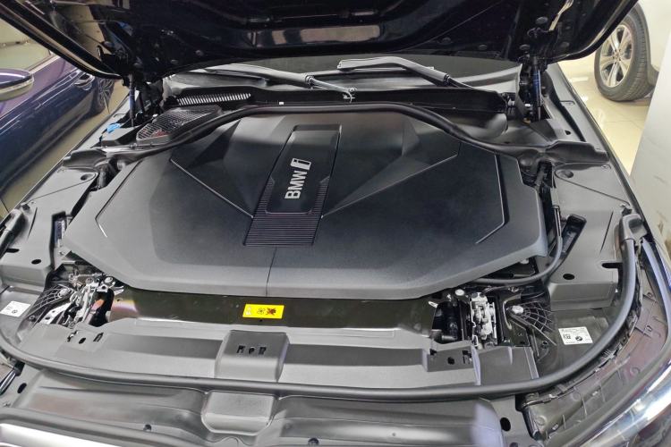 Used BMW i5 2024 eDrive 35L M Sport Package Engine Bay
