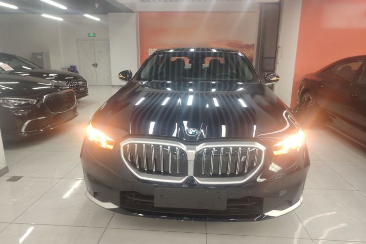 Used BMW i5 2024 eDrive 35L Prestige Luxury Package Exterior 1