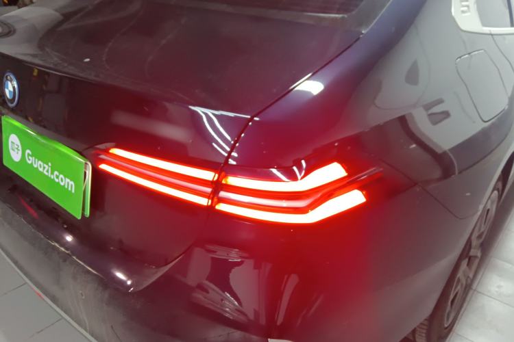 Used BMW i5 2024 eDrive 35L Luxury Package Exterior 6