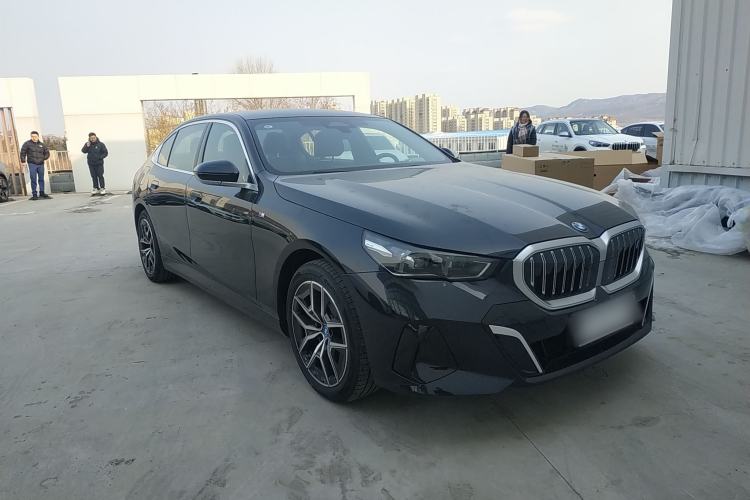 Used BMW i5 2024 eDrive 35L M Sport Package Front Right 45 Deg