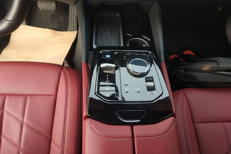 Used BMW i5 2024 eDrive 35L M Sport Package Gear Lever
