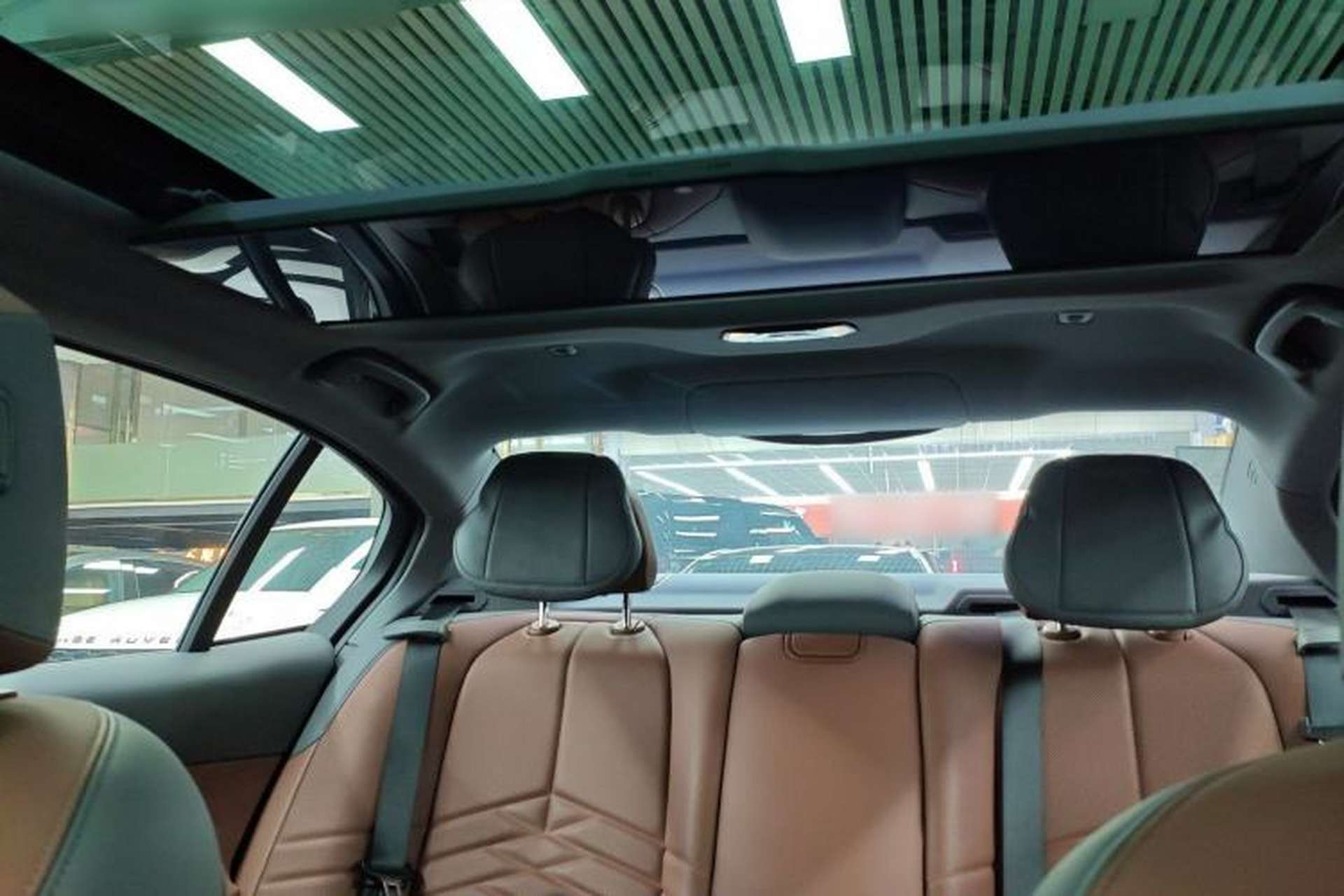 Used BMW i5 2024 eDrive 35L Prestige Luxury Package Headliner