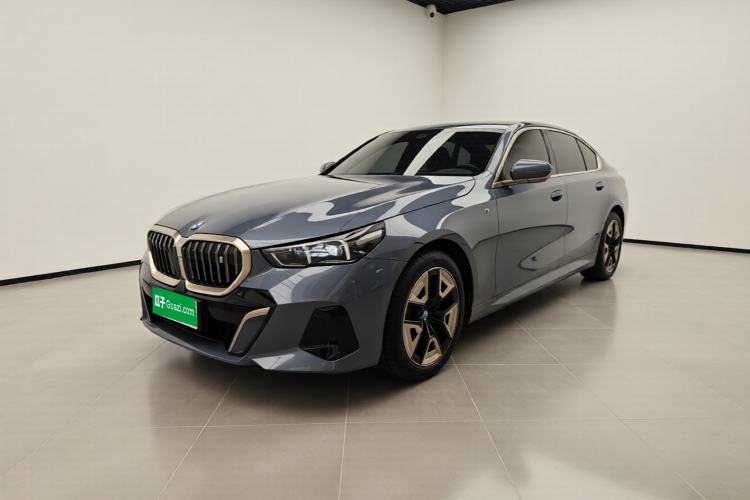 BMW i5 2024 eDrive 35L Luxury Model with M Sport Package
