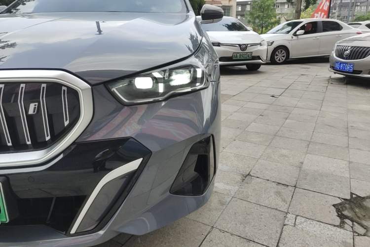 Used BMW i5 2024 eDrive 35L M Sport Package Left Front Headlight
