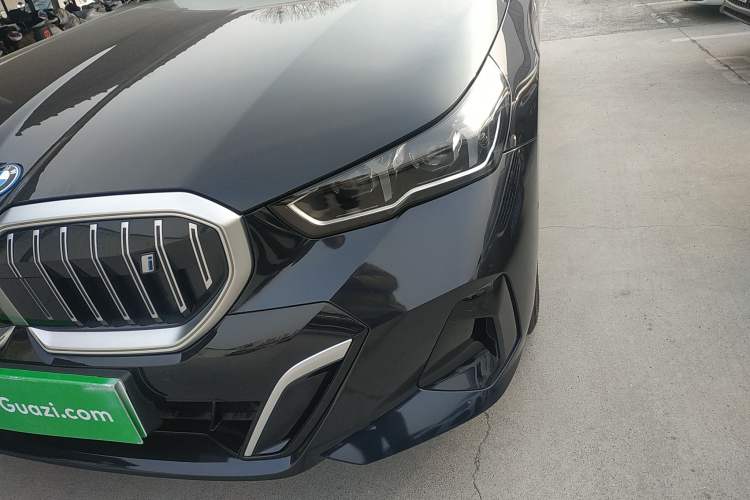 Used BMW i5 2024 eDrive 35L M Sport Package Left Front Headlight